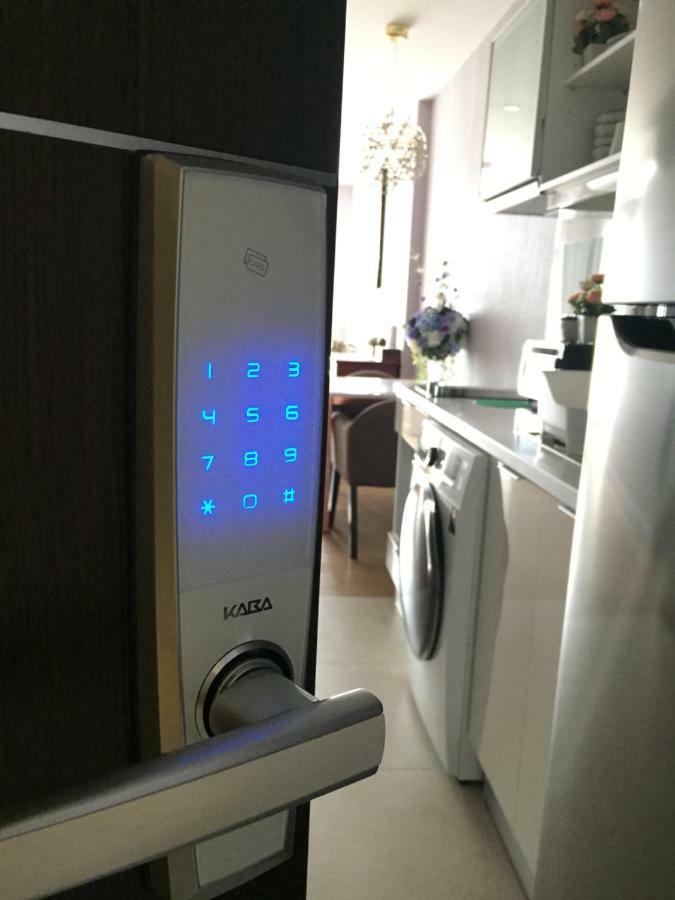 Apartmán The Astra Čiang Mai Exteriér fotografie